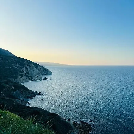 Вилла Kayalarda Denize Sifir Luks Ozel Havuzlu Guzelyali (Northern Cyprus)